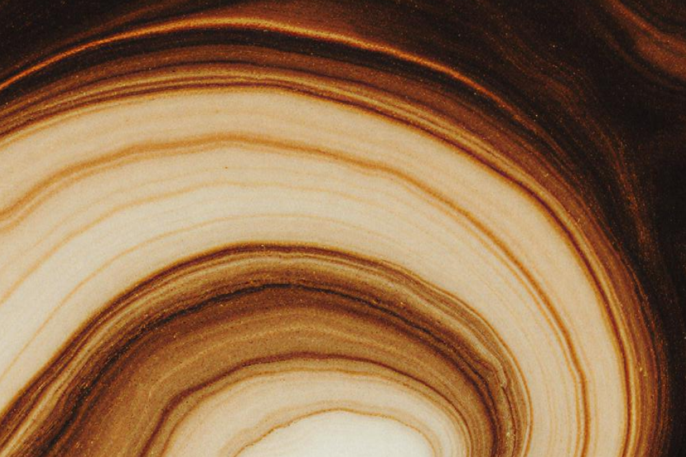 A swirl indifferent shades of brown